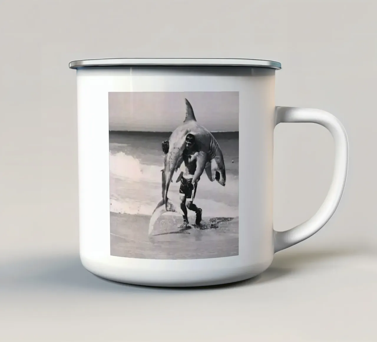 Il pesce grosso tazza in smalto da Shiva Shops