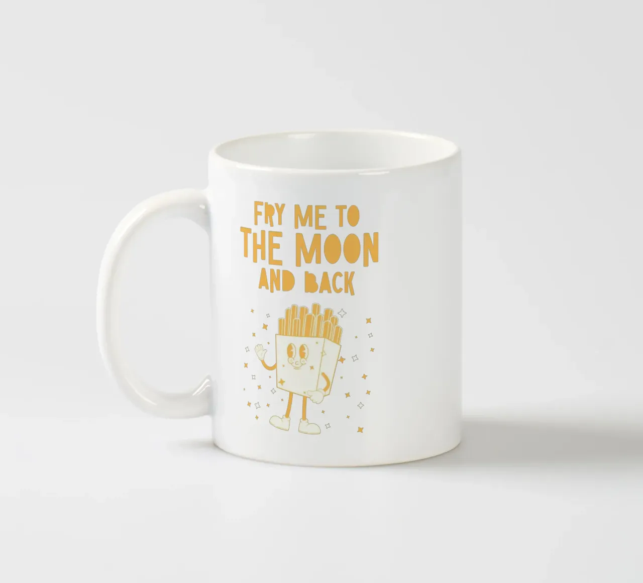 Retro Pommes Caractère Fry Me To The Moon And Back Jaune Blanc mug en céramique de Studio Frances M
