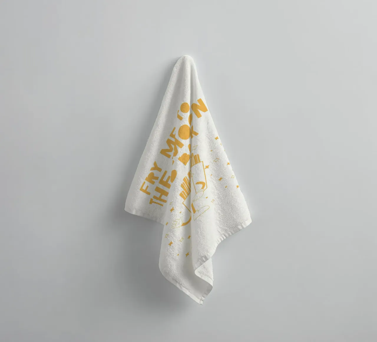 Patatine fritte retrò Personaggio Fry Me To The Moon And Back Giallo Bianco asciugamano da bagno da Studio Frances M