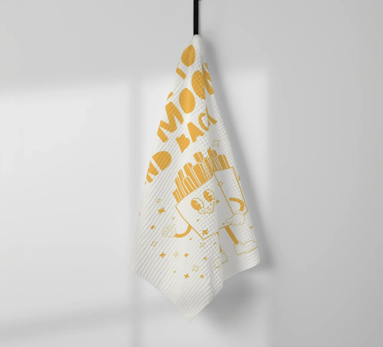 Retro Pommes Charakter Fry Me To The Moon And Back Gelb Weiß Geschirrtuch von Studio Frances M