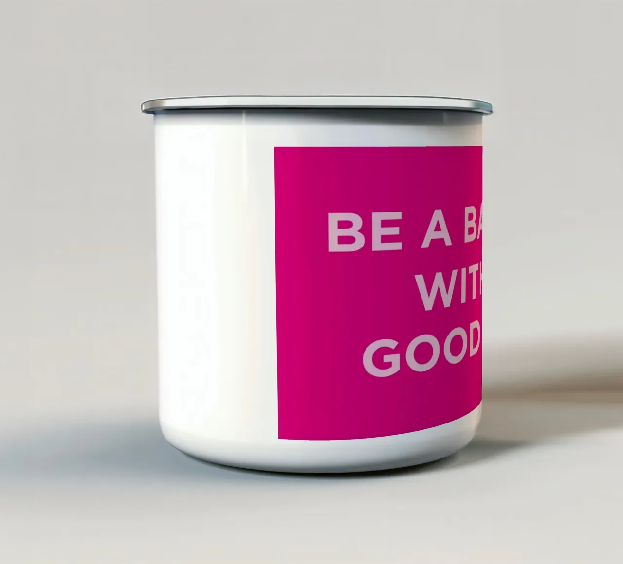 Badass tazza in smalto da Art Fart