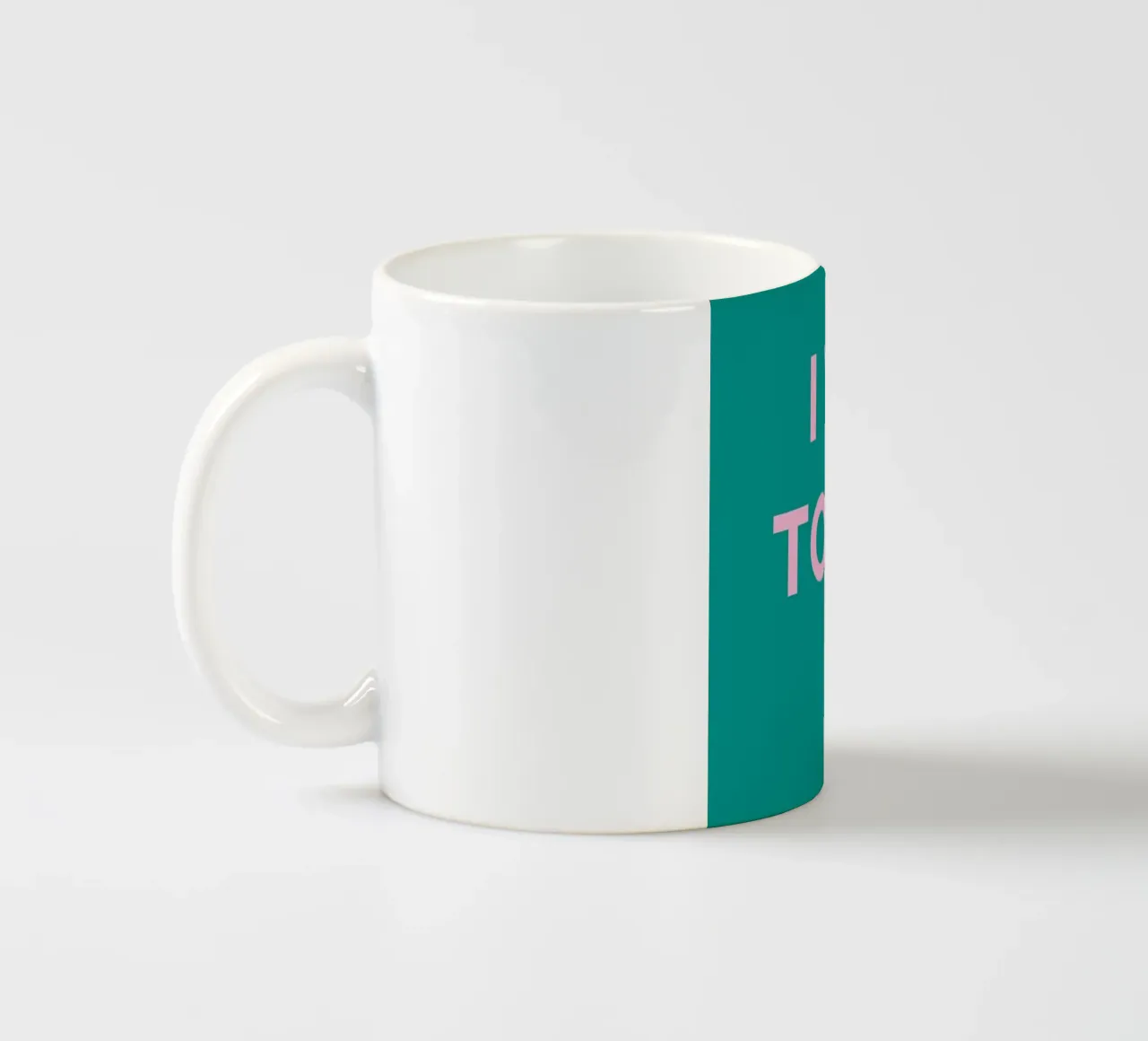 I want to go to bed. tazza in ceramica da Art Fart