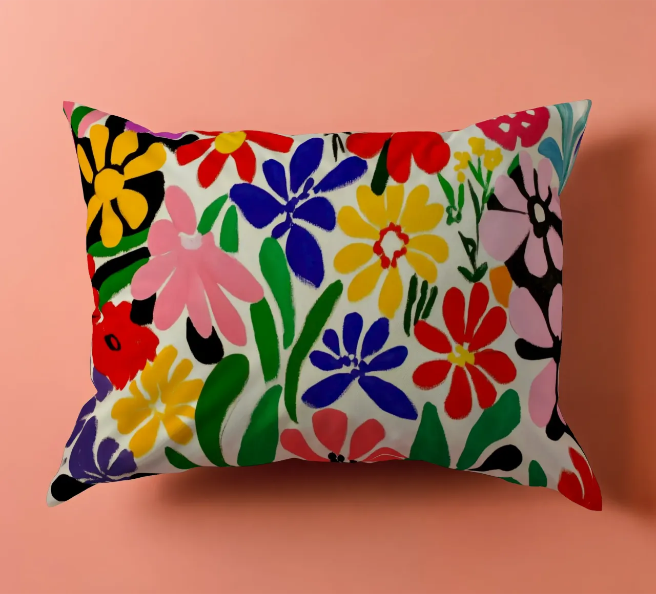 Stile Matisse: mix di fiori colorati, audacemente retrò, da giardino cuscino da Modern Muse
