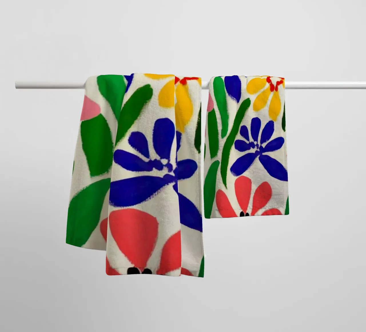 Stile Matisse: mix di fiori colorati, audacemente retrò, da giardino asciugamano da bagno da Modern Muse