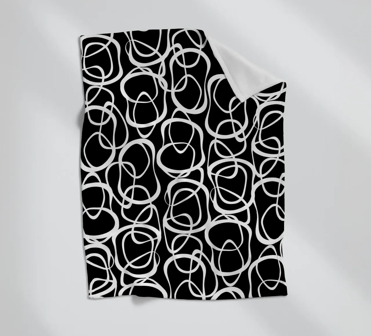 Interlocking | White On Black coperta in pile da sabidussi