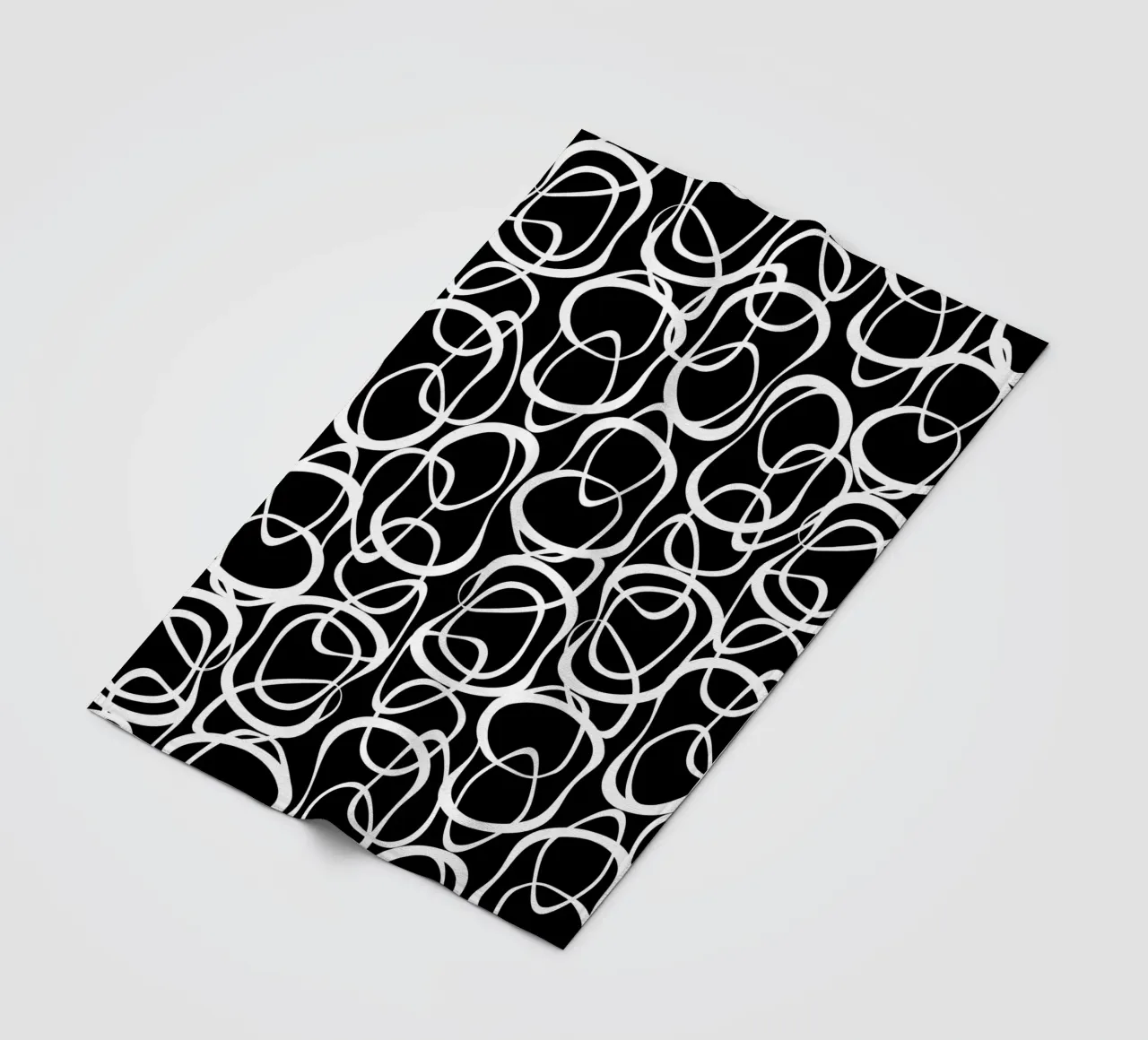 Interlocking | White On Black coperta in pile da sabidussi