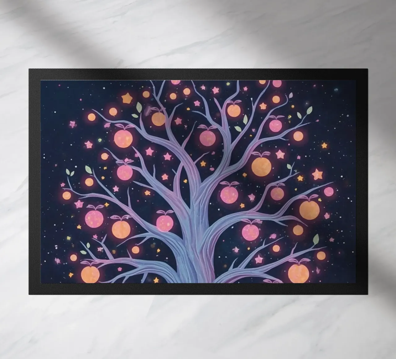 Albero con frutti e stelle luminose zerbino da DesignDoodle