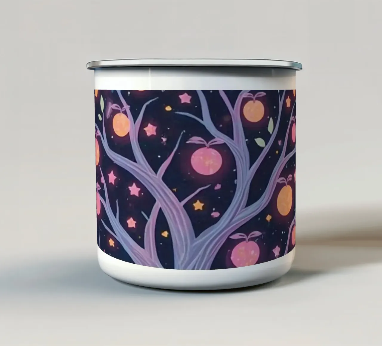 Albero con frutti e stelle luminose tazza in smalto da DesignDoodle