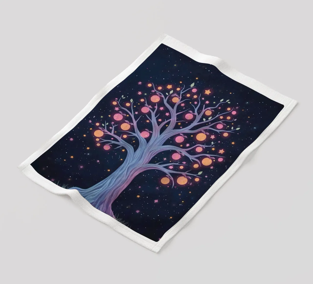 Albero con frutti e stelle luminose coperta in pile da DesignDoodle