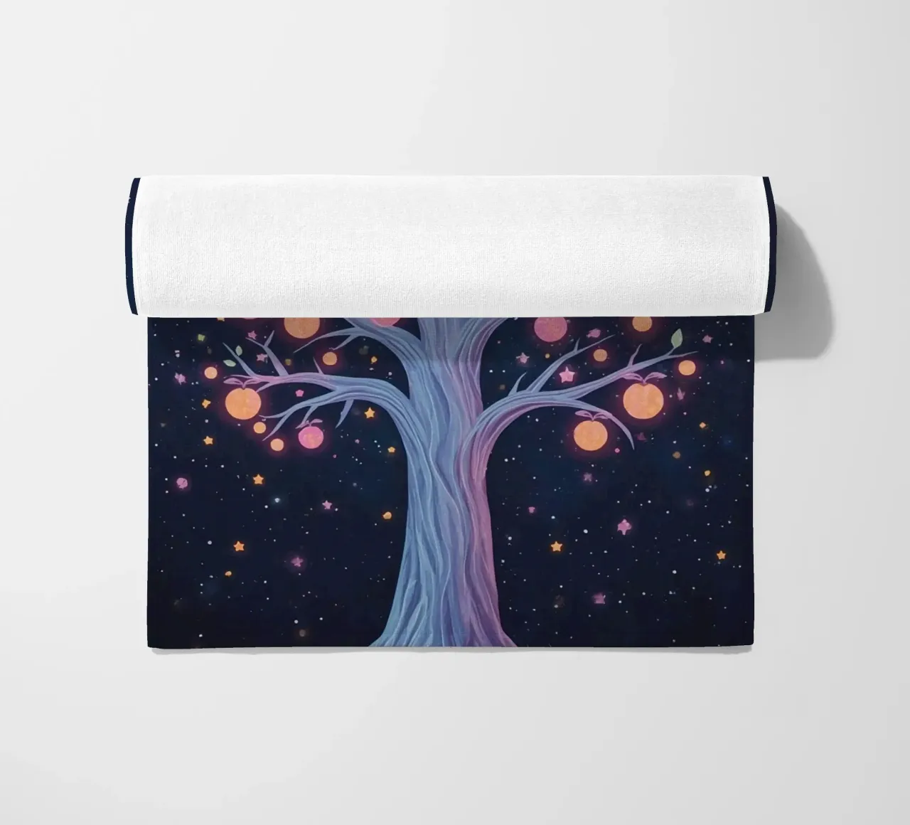 Albero con frutti e stelle luminose telo mare da DesignDoodle
