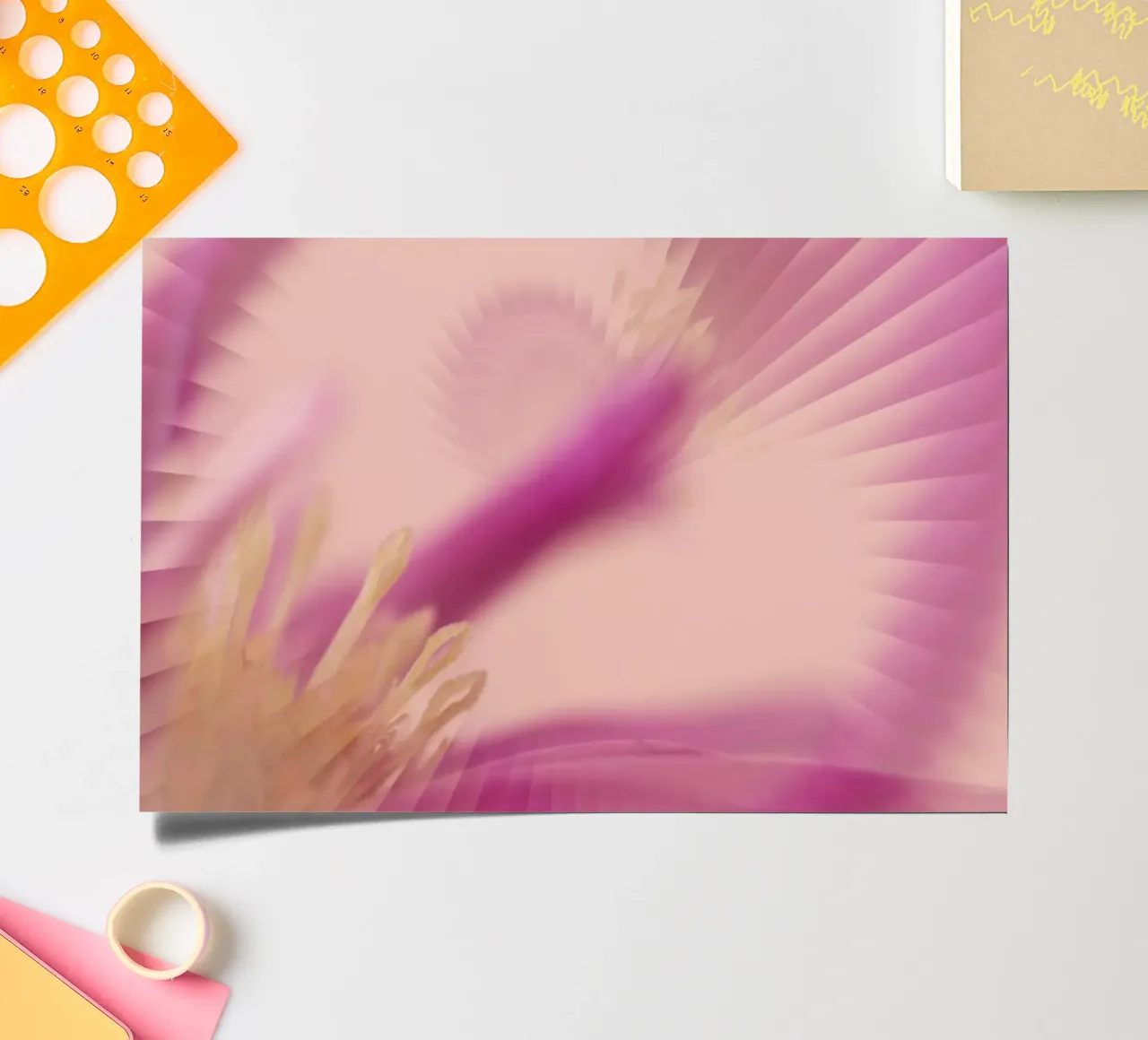 Motif dynamique abstrait en rose, violet et jaune. planche autocollant de Something for you