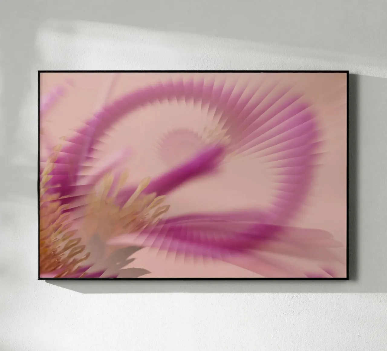 Motif dynamique abstrait en rose, violet et jaune. plexiglas de Something for you