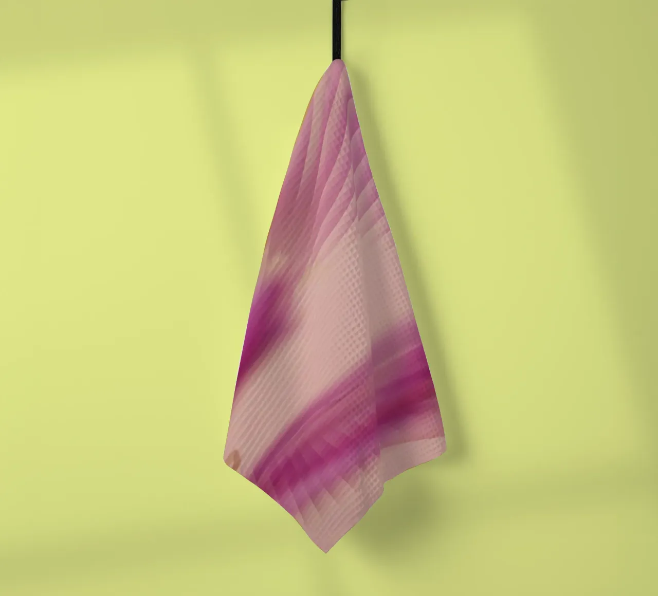 Motif dynamique abstrait en rose, violet et jaune. torchon de Something for you