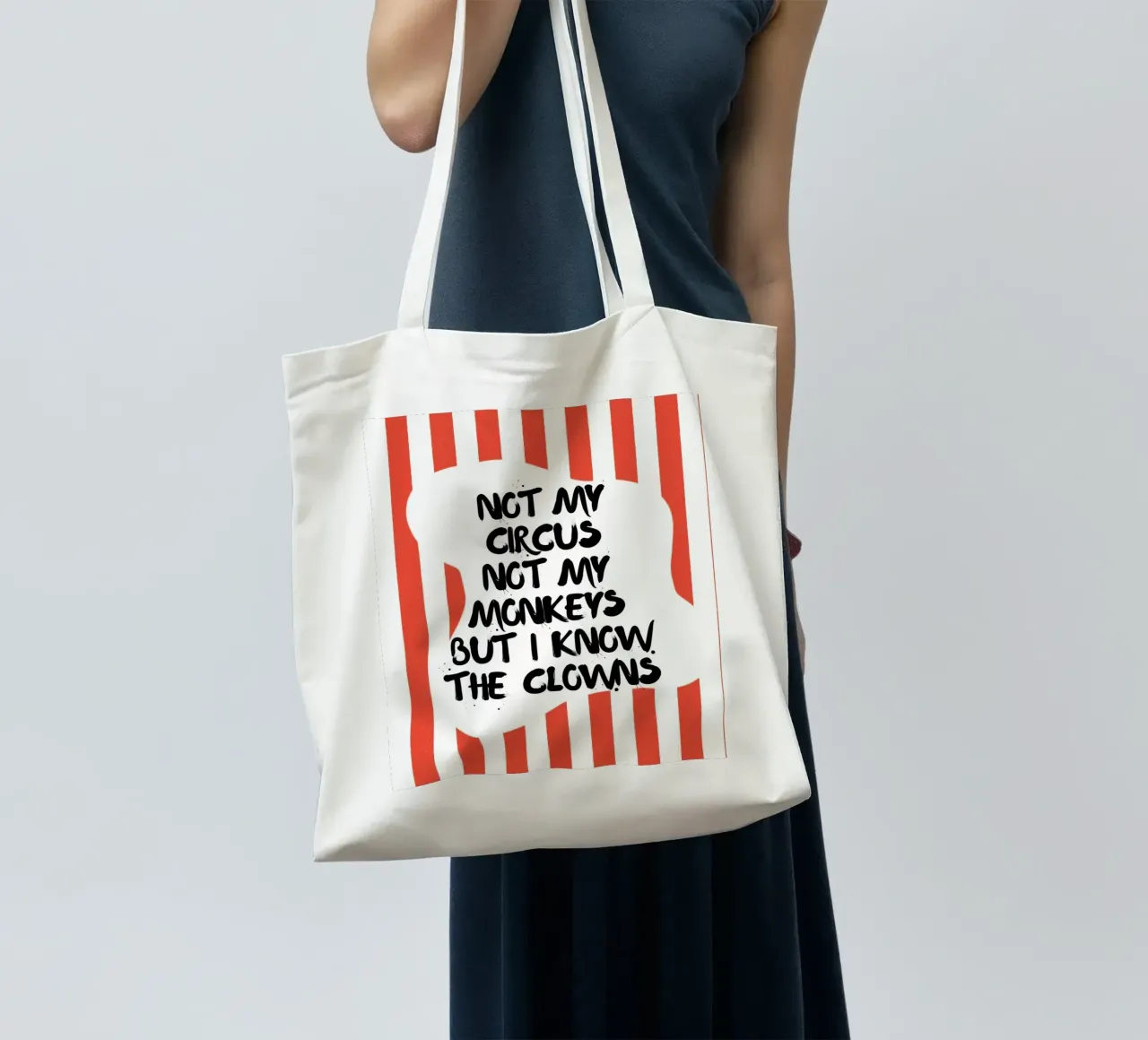 NON È IL MIO CIRCO, NON SONO LE MIE SCIMMIE, MA CONOSCO I PAGLIACCI. borsa in juta da ArtDesign by KBK