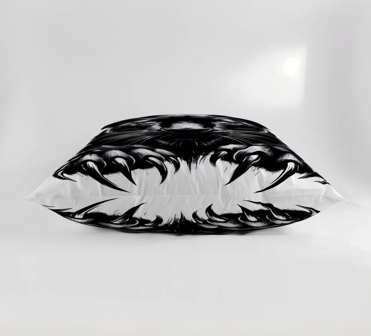 FEROCE PANTERA NERA cuscino da ARTOMATIC