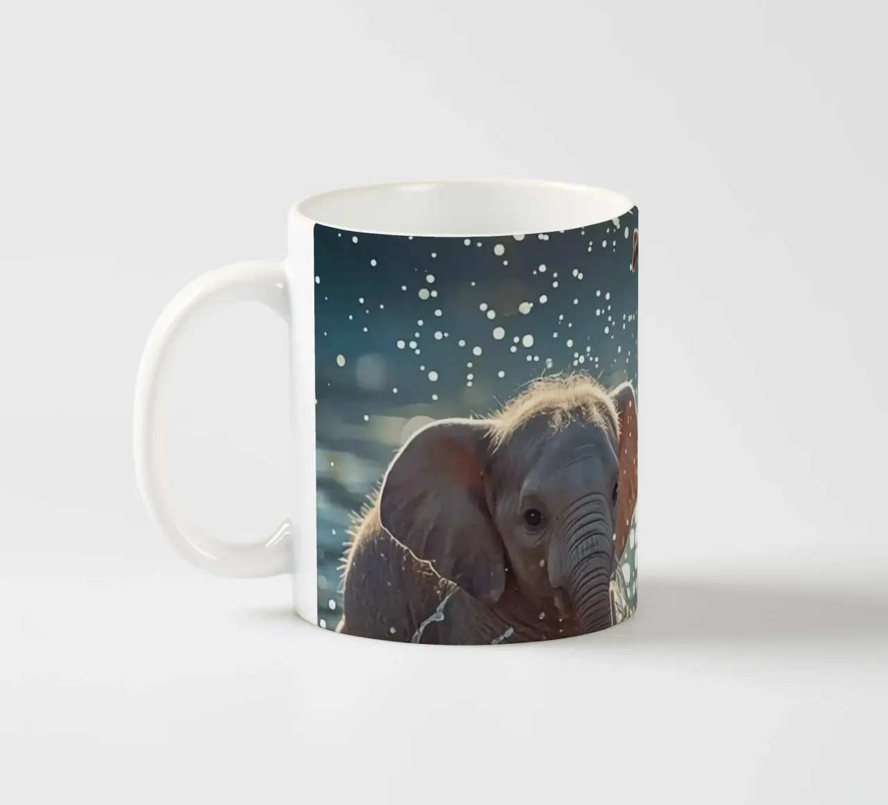 Due cuccioli di elefante che giocano in acqua tazza in ceramica da DesignDoodle