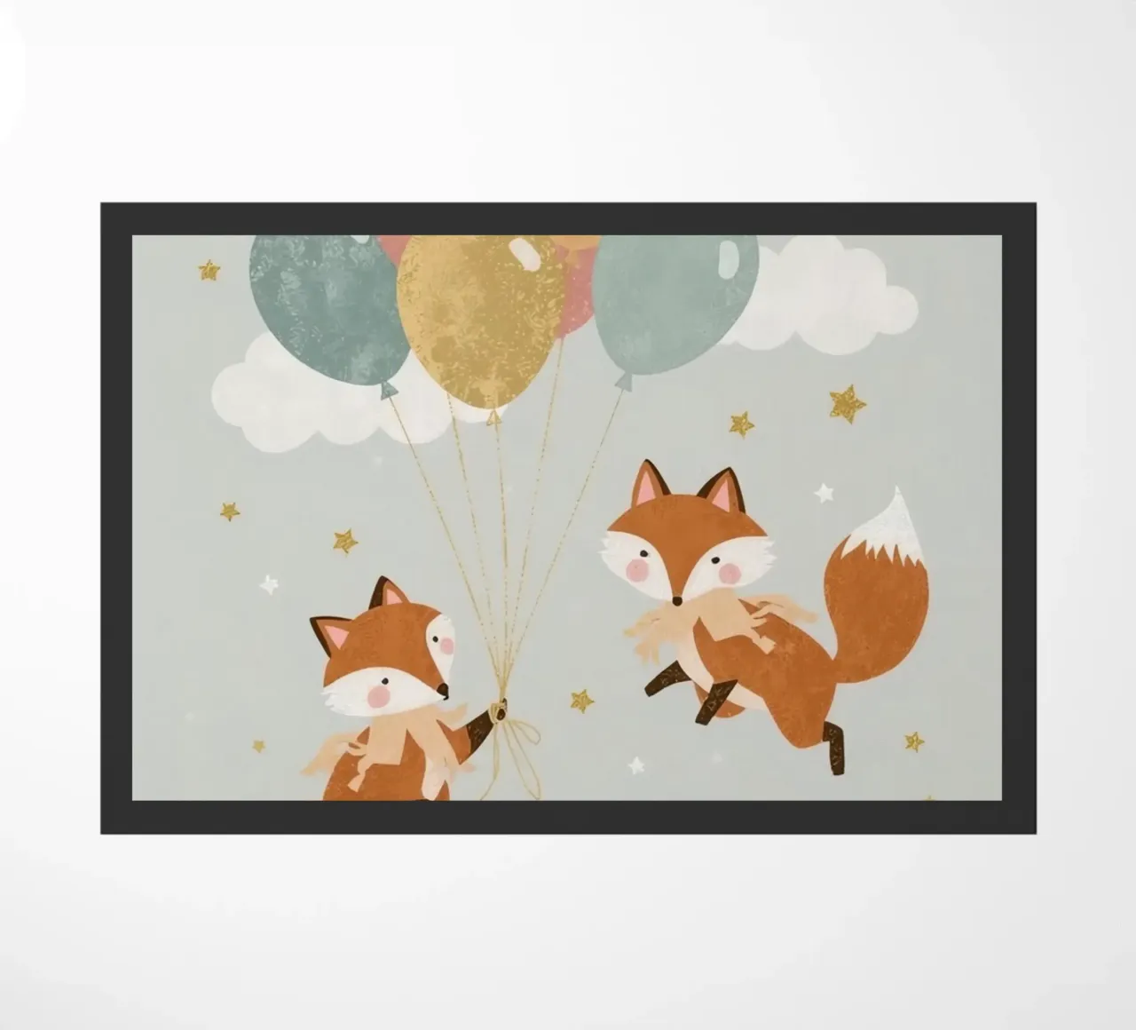 Due simpatiche volpi che giocano con i palloncini nel cielo zerbino da DesignDoodle