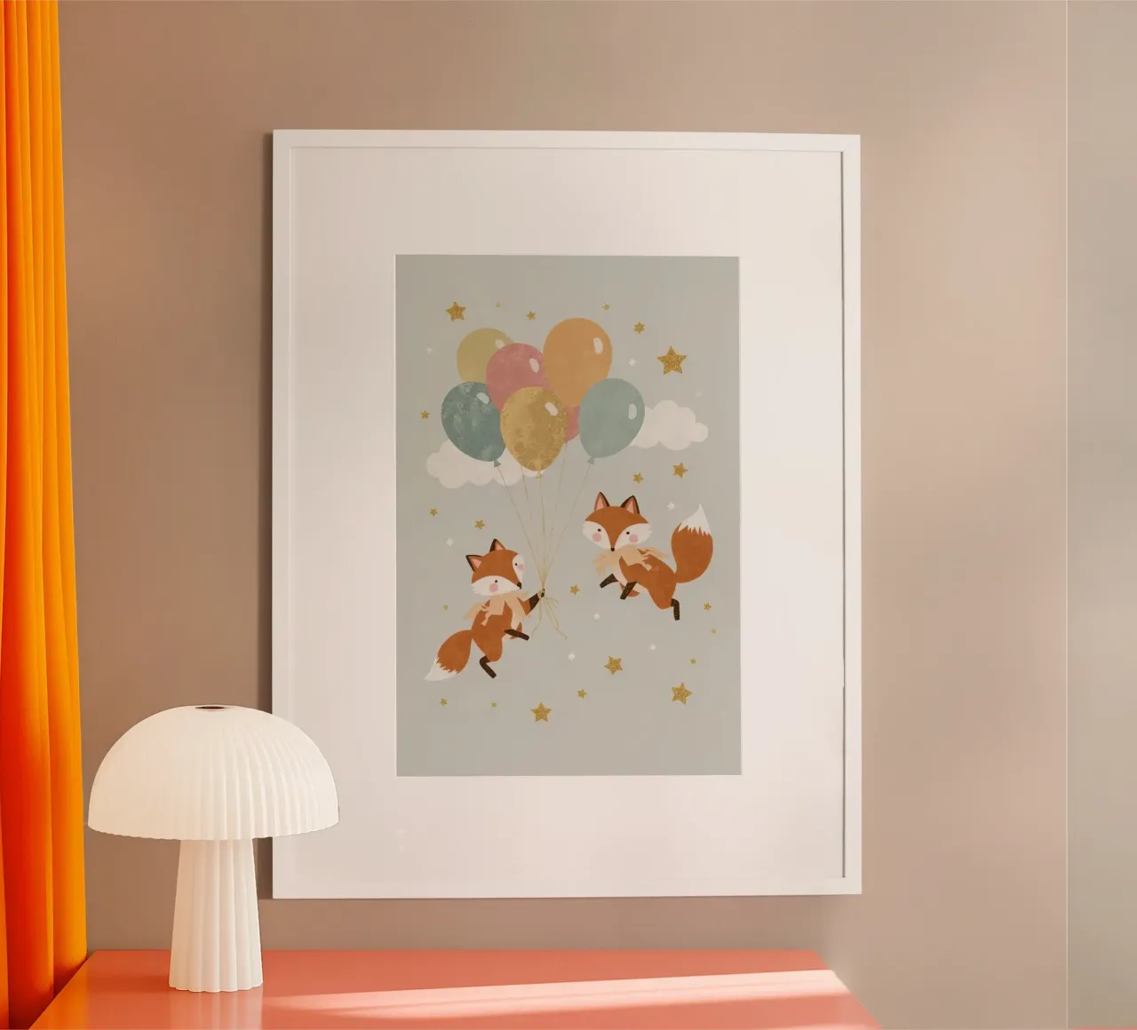 Due simpatiche volpi che giocano con i palloncini nel cielo carta hahnemühle da DesignDoodle