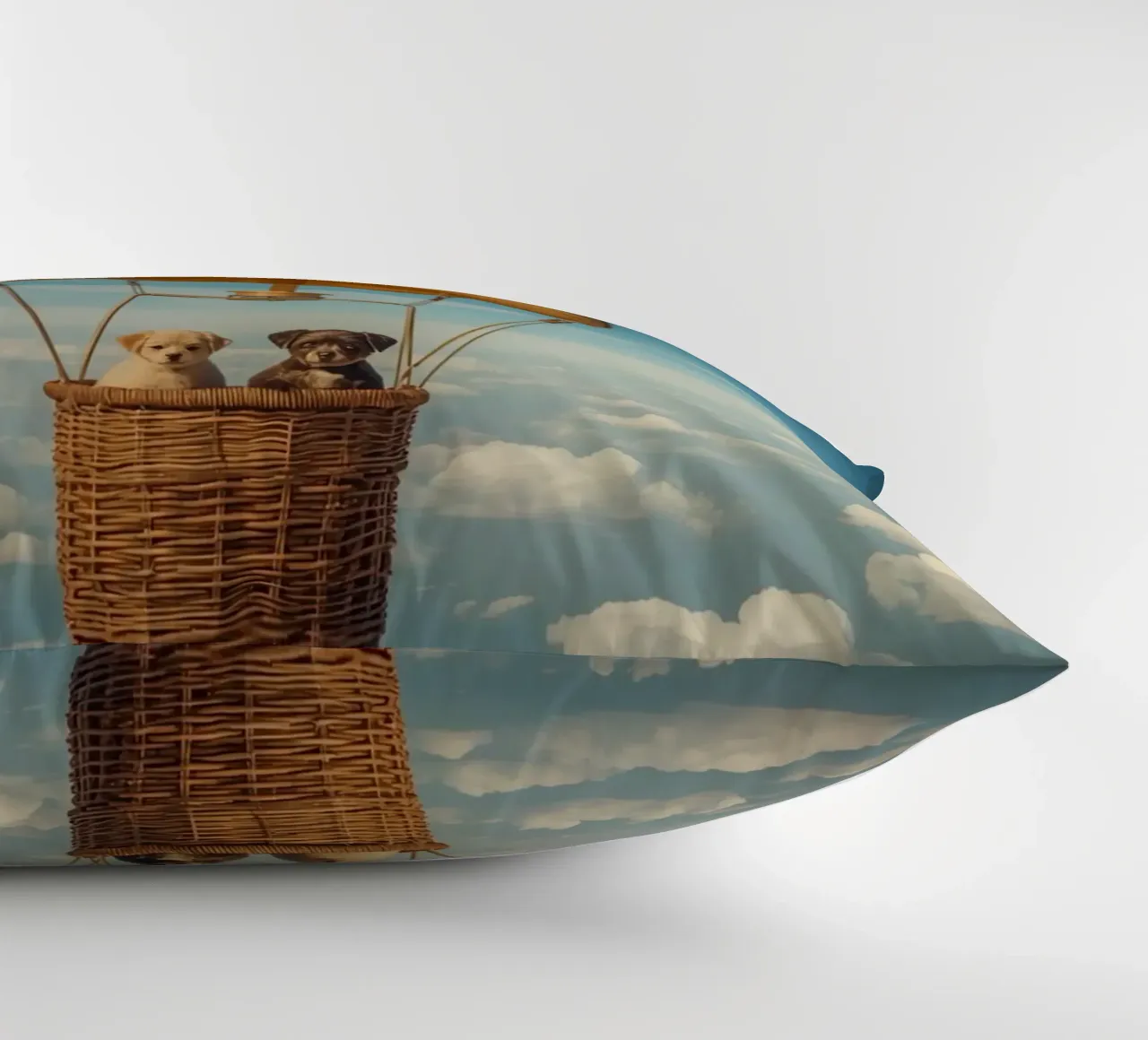 Due cuccioli in un cesto di palloncini a forma di stella cuscino da DesignDoodle