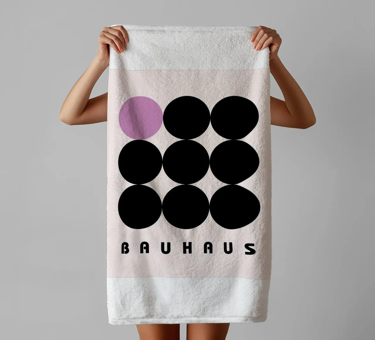 Bauhaus Cirkels Minimal Print badhanddoek van Cozy Vibes