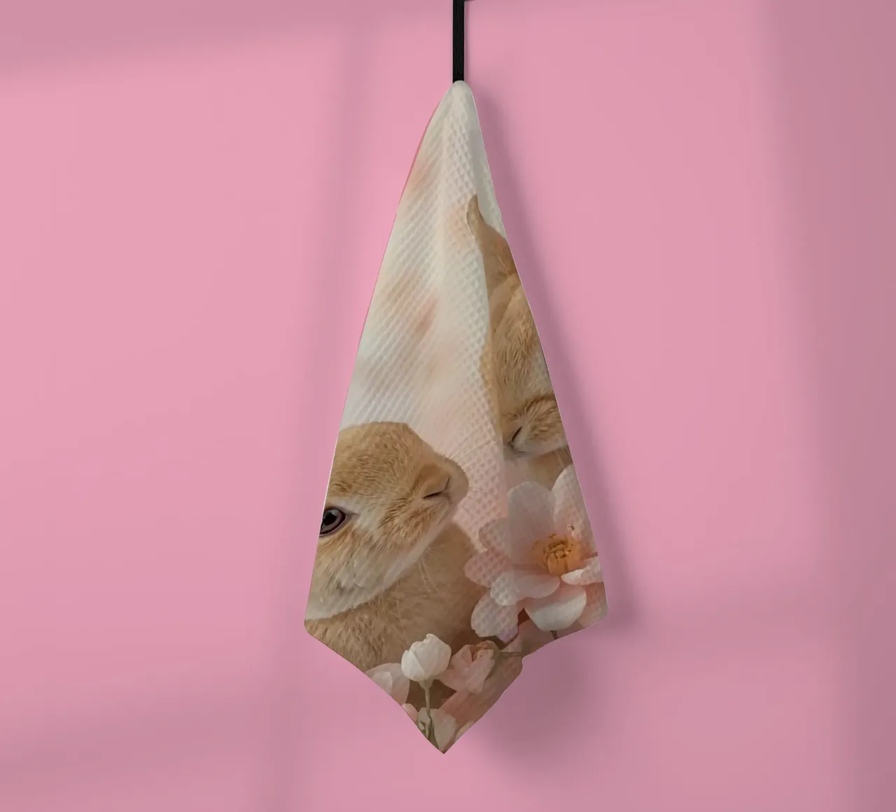 Carino Due conigli in fiori rosa canovaccio da cucina da DesignDoodle