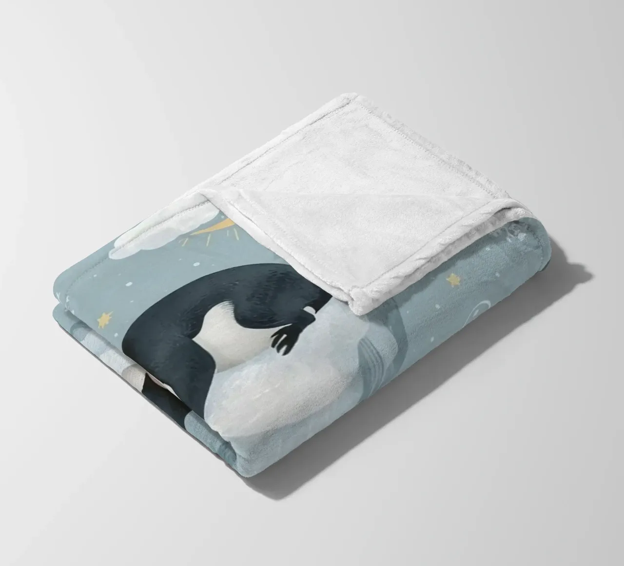 Due simpatici pinguini addormentati con elementi celestiali coperta in pile da DesignDoodle