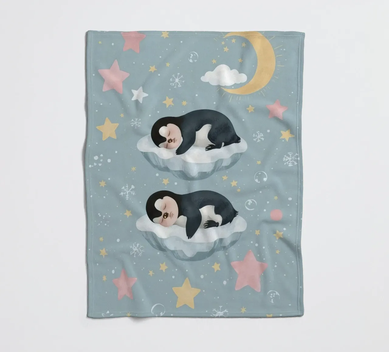 Due simpatici pinguini addormentati con elementi celestiali coperta in pile da DesignDoodle