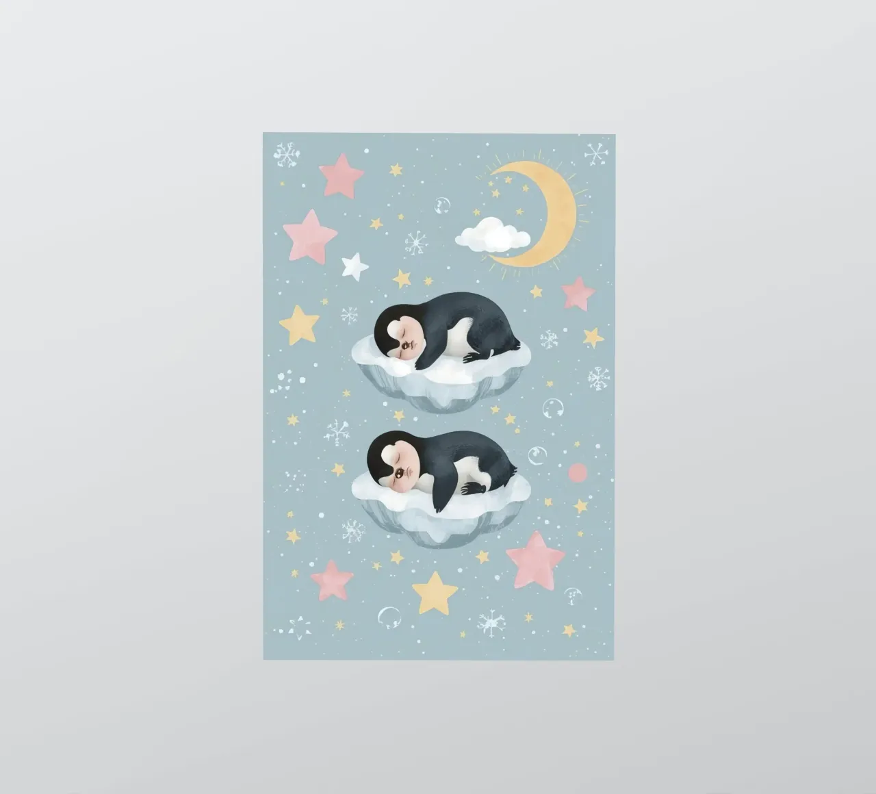 Due simpatici pinguini addormentati con elementi celestiali adesivo da DesignDoodle