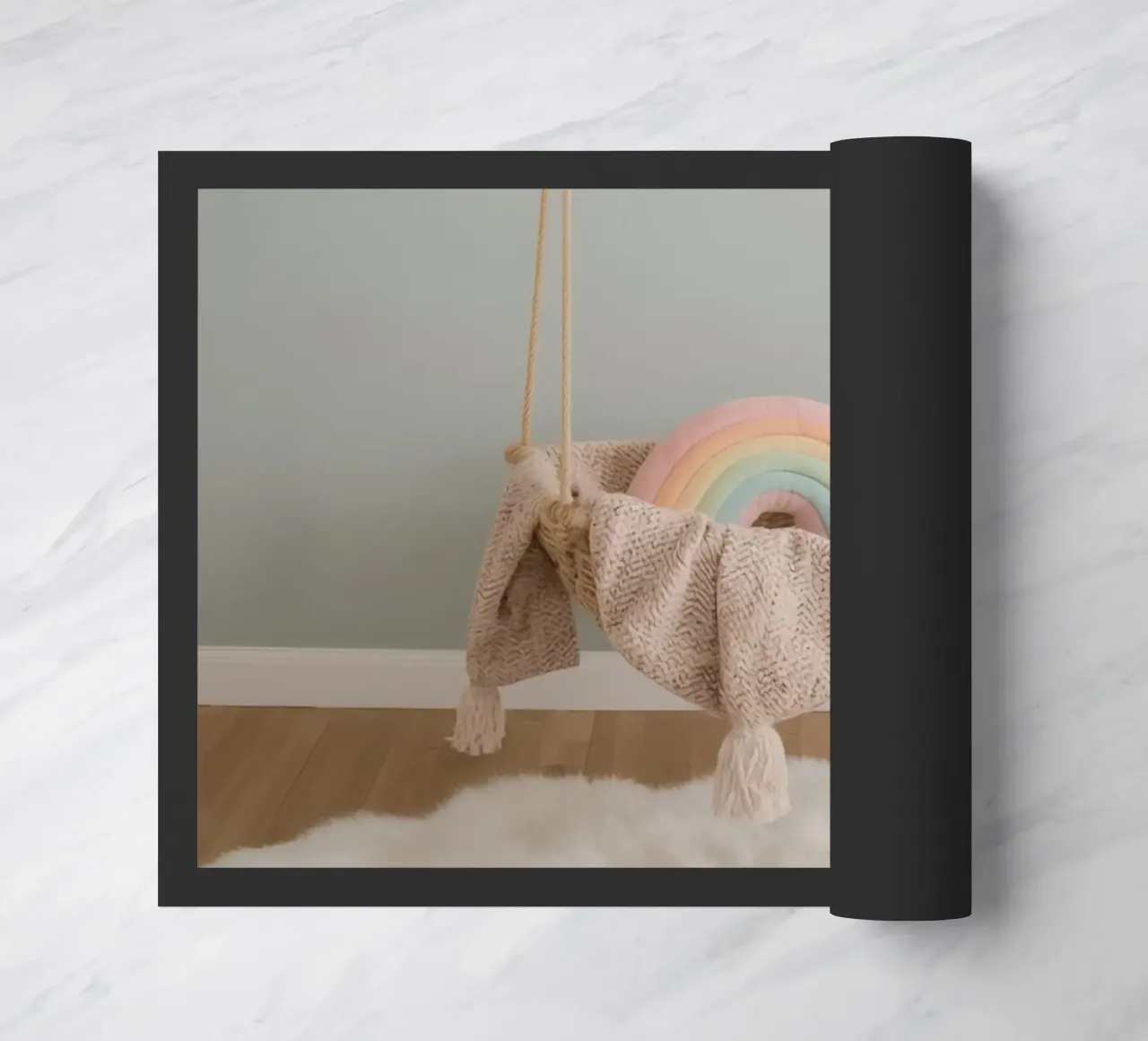 Appendiabiti da parete con nuvole, arcobaleno e altalena zerbino da DesignDoodle