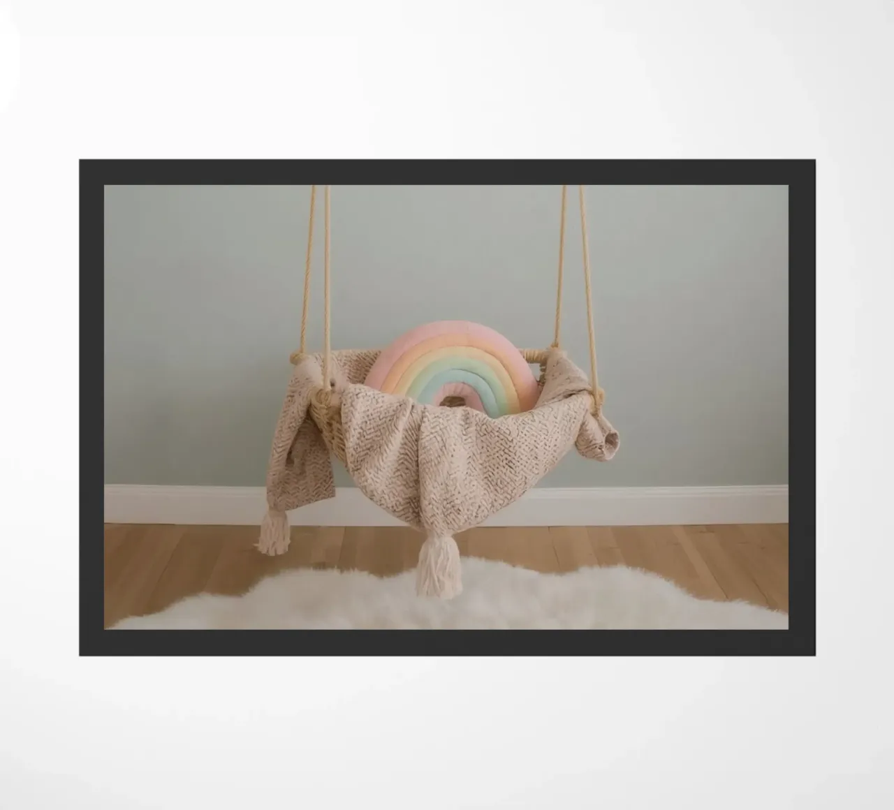 Appendiabiti da parete con nuvole, arcobaleno e altalena zerbino da DesignDoodle