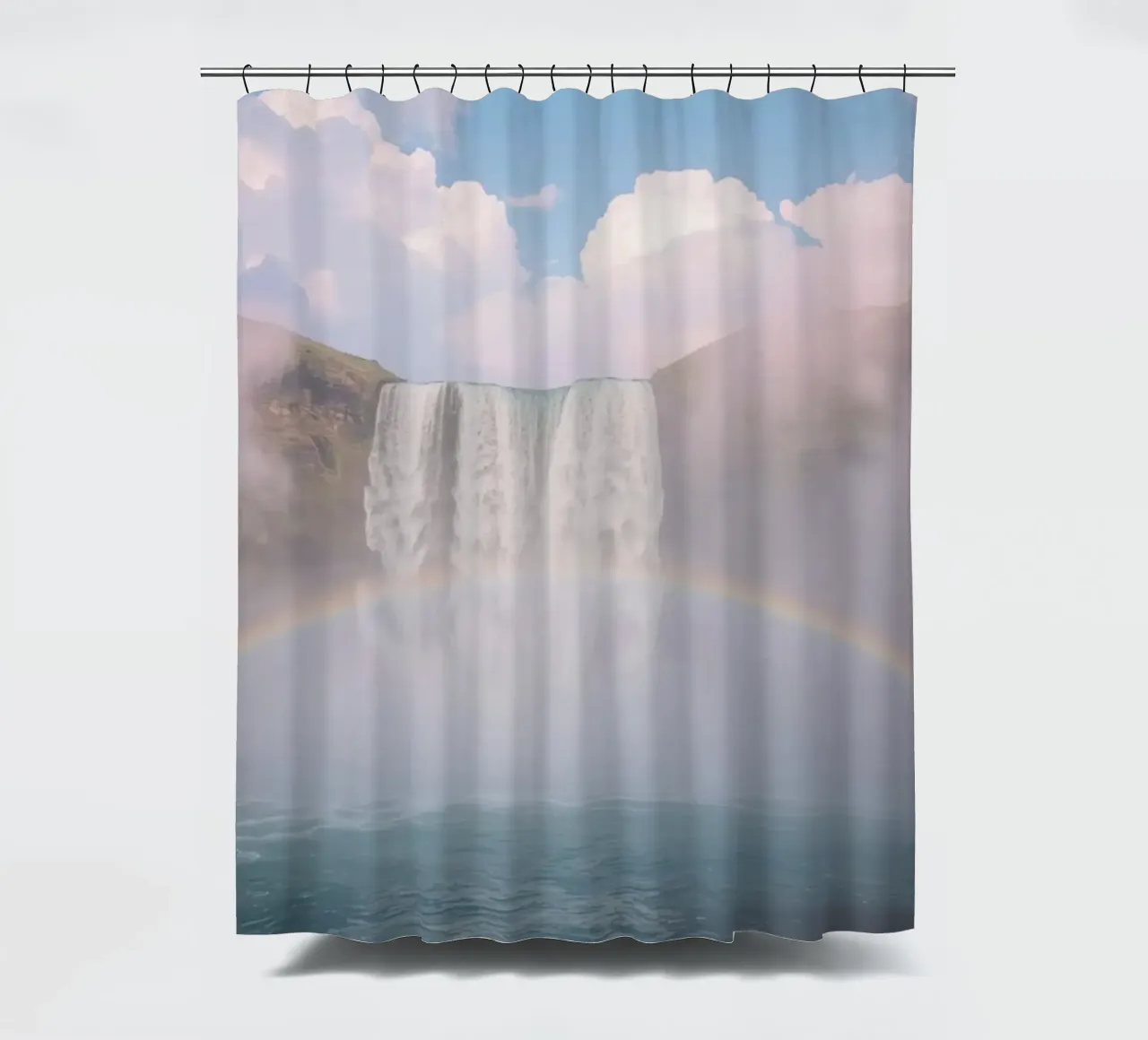 Cascata con arcobaleno e nebbia tenda da doccia da DesignDoodle