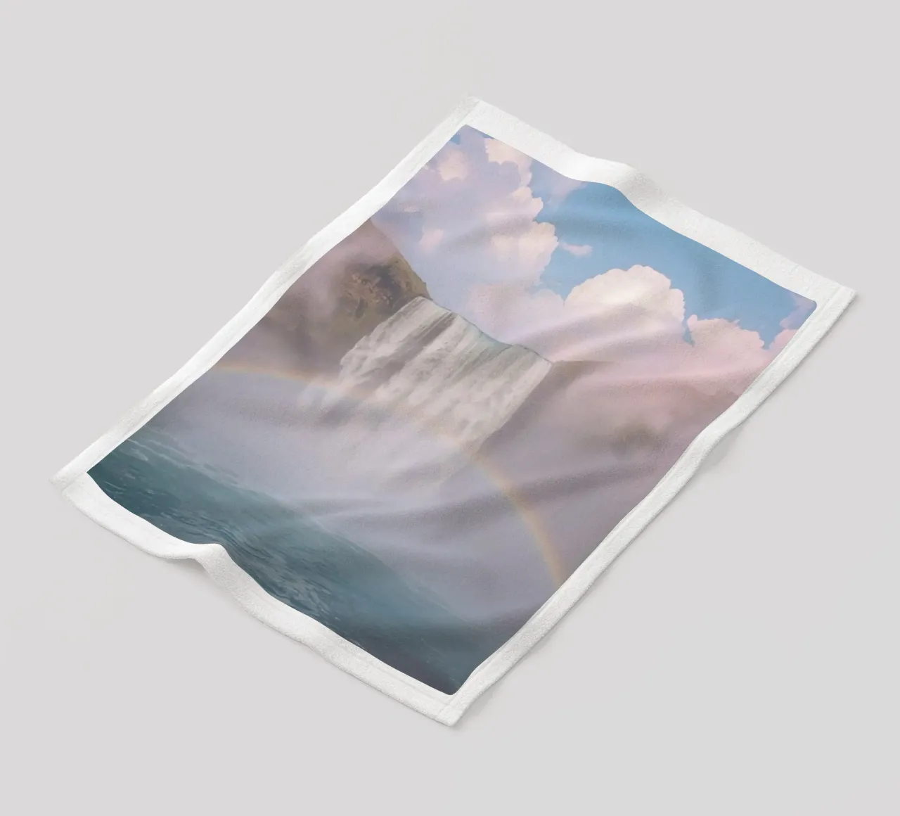 Cascata con arcobaleno e nebbia coperta in pile da DesignDoodle