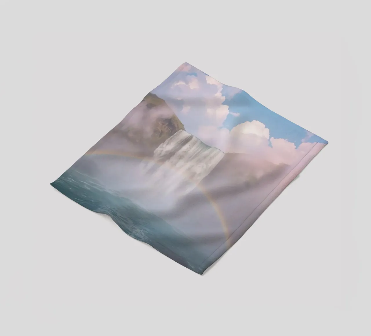 Cascata con arcobaleno e nebbia coperta in pile da DesignDoodle
