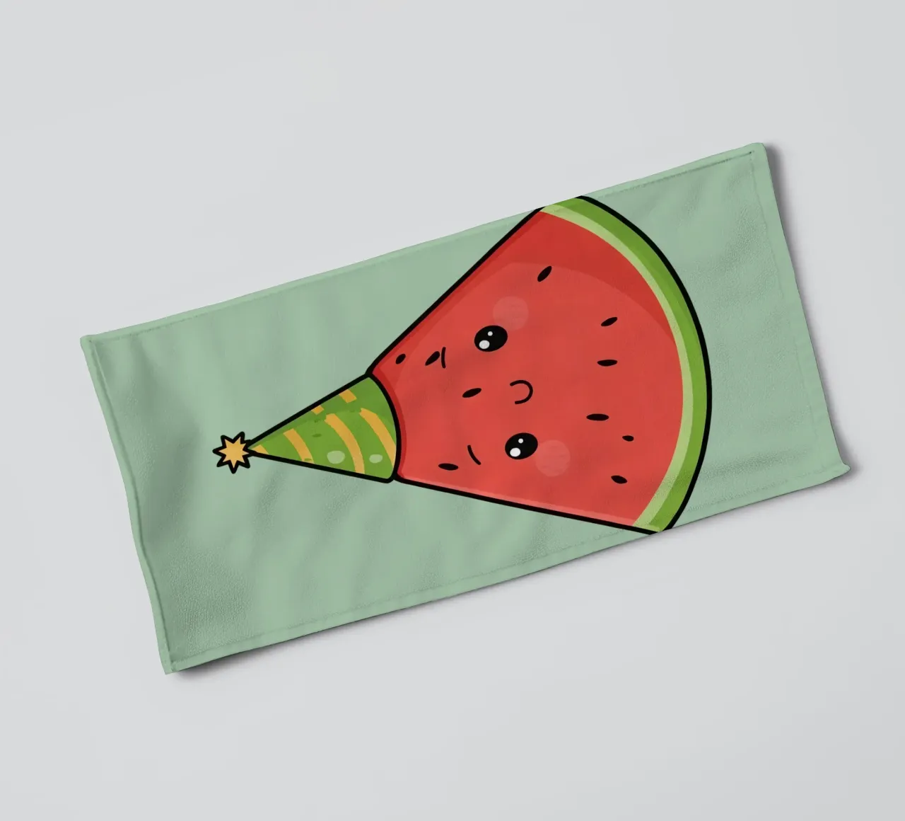Fetta di cocomero felice con cappello da festa asciugamano da bagno da DesignDoodle