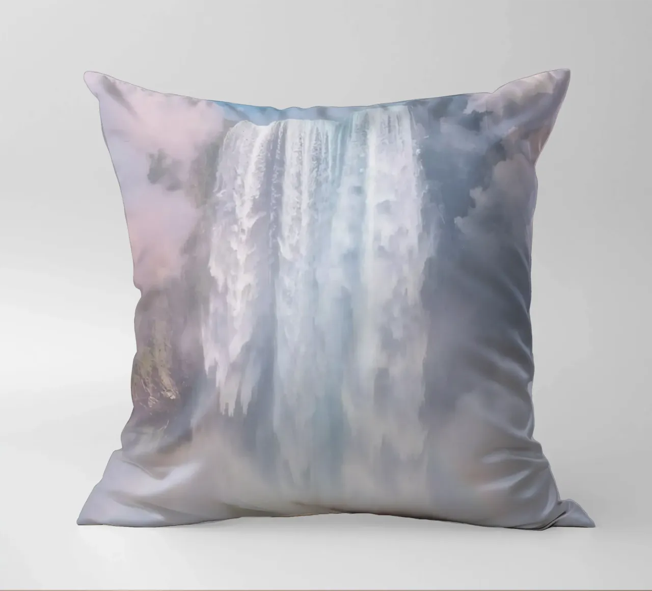 Ampia cascata con nebbia e arcobaleno cuscino da DesignDoodle