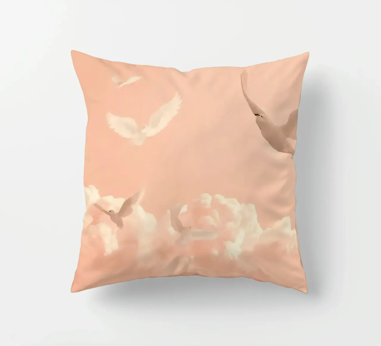 Colombe bianche e nuvole cuscino da DesignDoodle