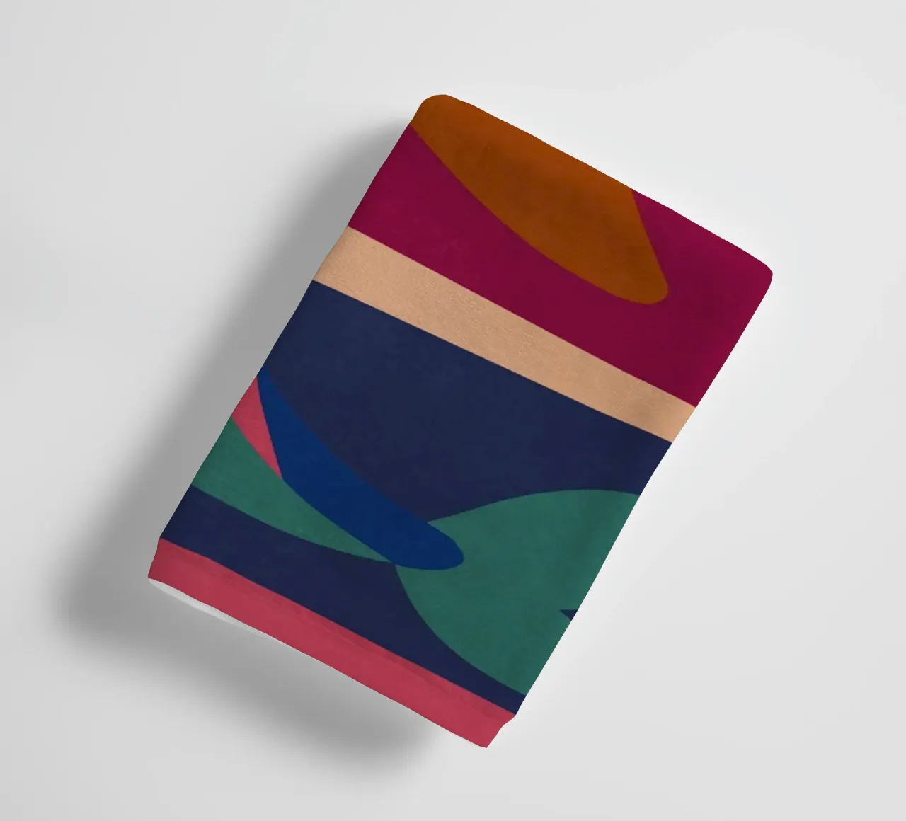 Geometrischer Delphin Handtuch von Gaite