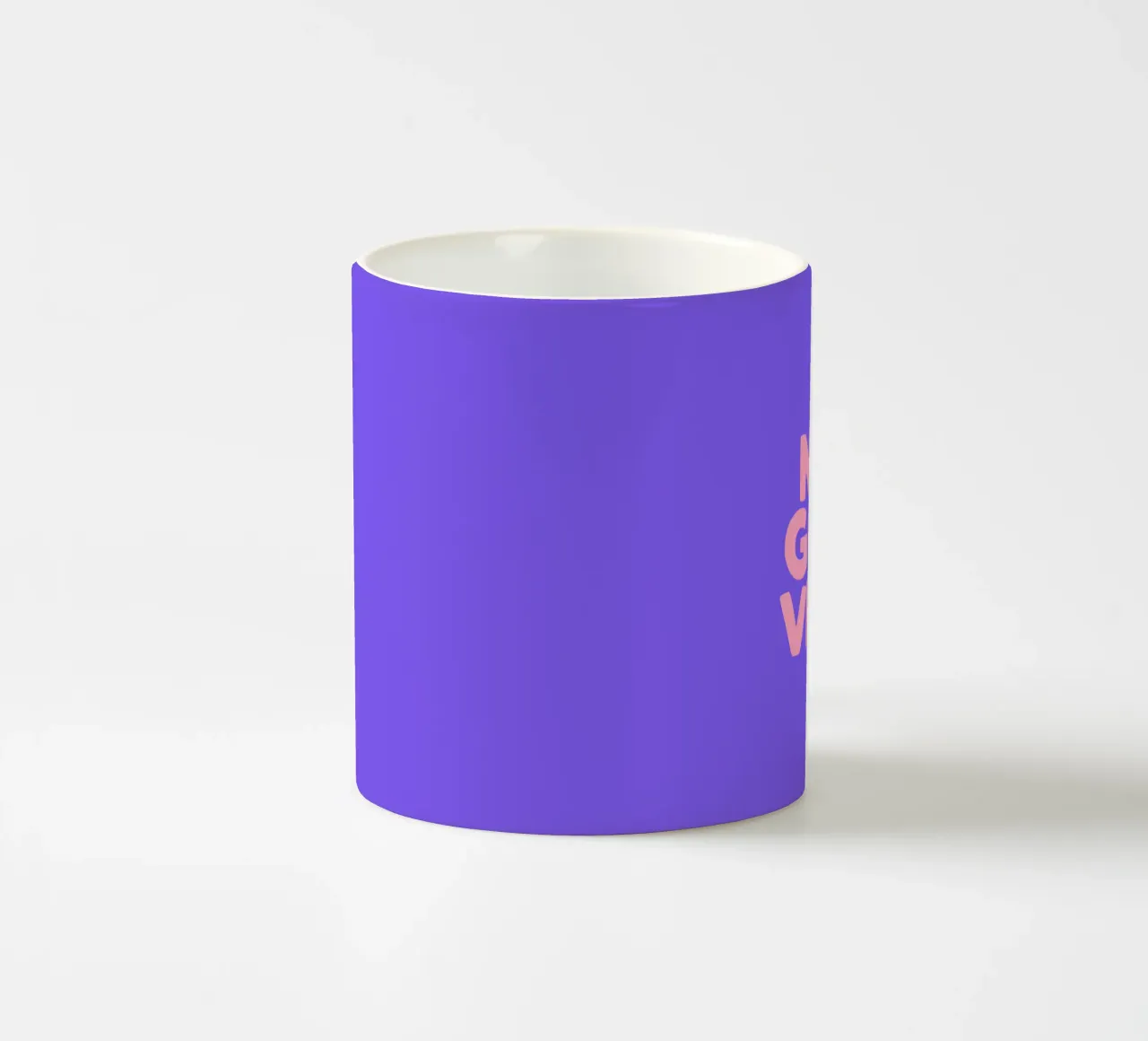 Nur Gute Vibes tazza in ceramica da THE MOTIVATED TYPE