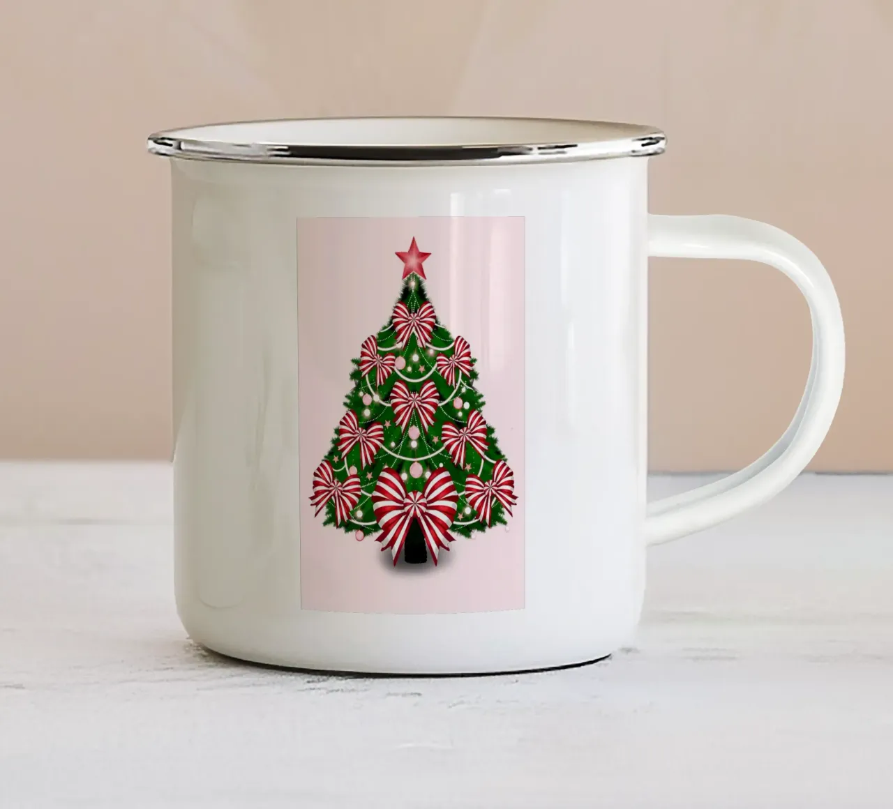 Albero di Natale con fiocchi rossi e bianchi tazza in smalto da HARU HARU