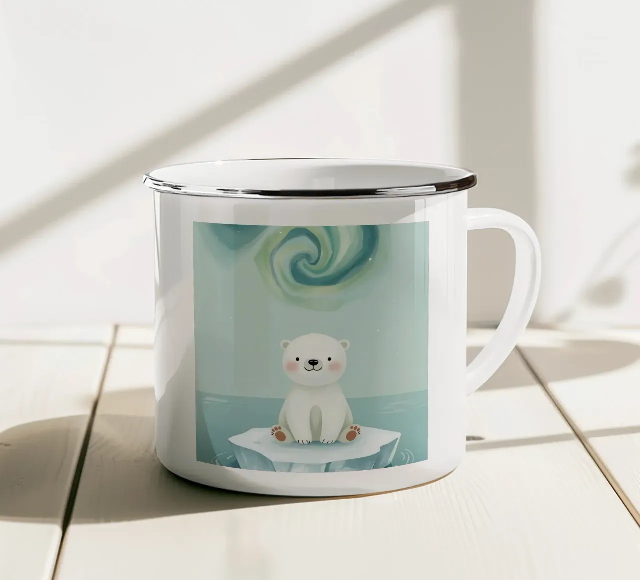Piccolo orso polare su una banchisa con l'aurora boreale tazza in smalto da DesignDoodle