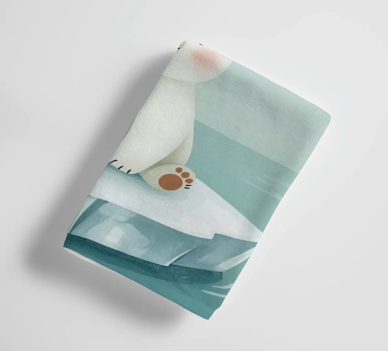 Piccolo orso polare su una banchisa con l'aurora boreale asciugamano da bagno da DesignDoodle