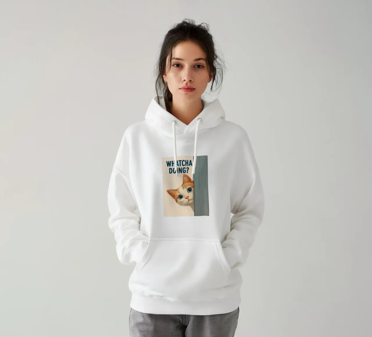 Whatcha Doing_ Gato Curioso Curioseando sudadera con capucha de JoyWalkerShop