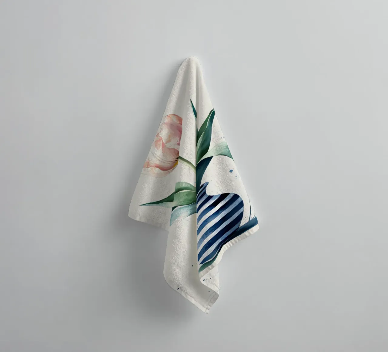 Peinture numérique minimaliste d'une tulipe dans un vase serviette de bain de Bloom And Brush