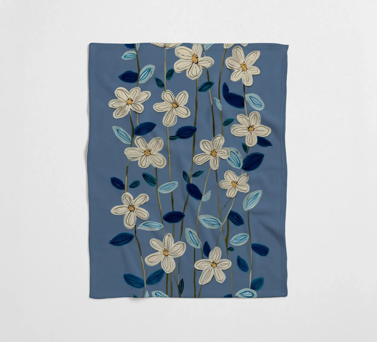 Jasmine Vines on Blue coperta in pile da Flow Line