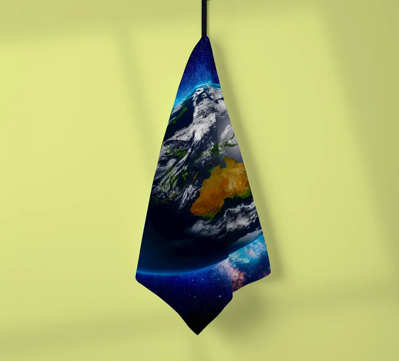 La Terre vue de l'espace_ Vue de l'Australie torchon de ShopByHaru