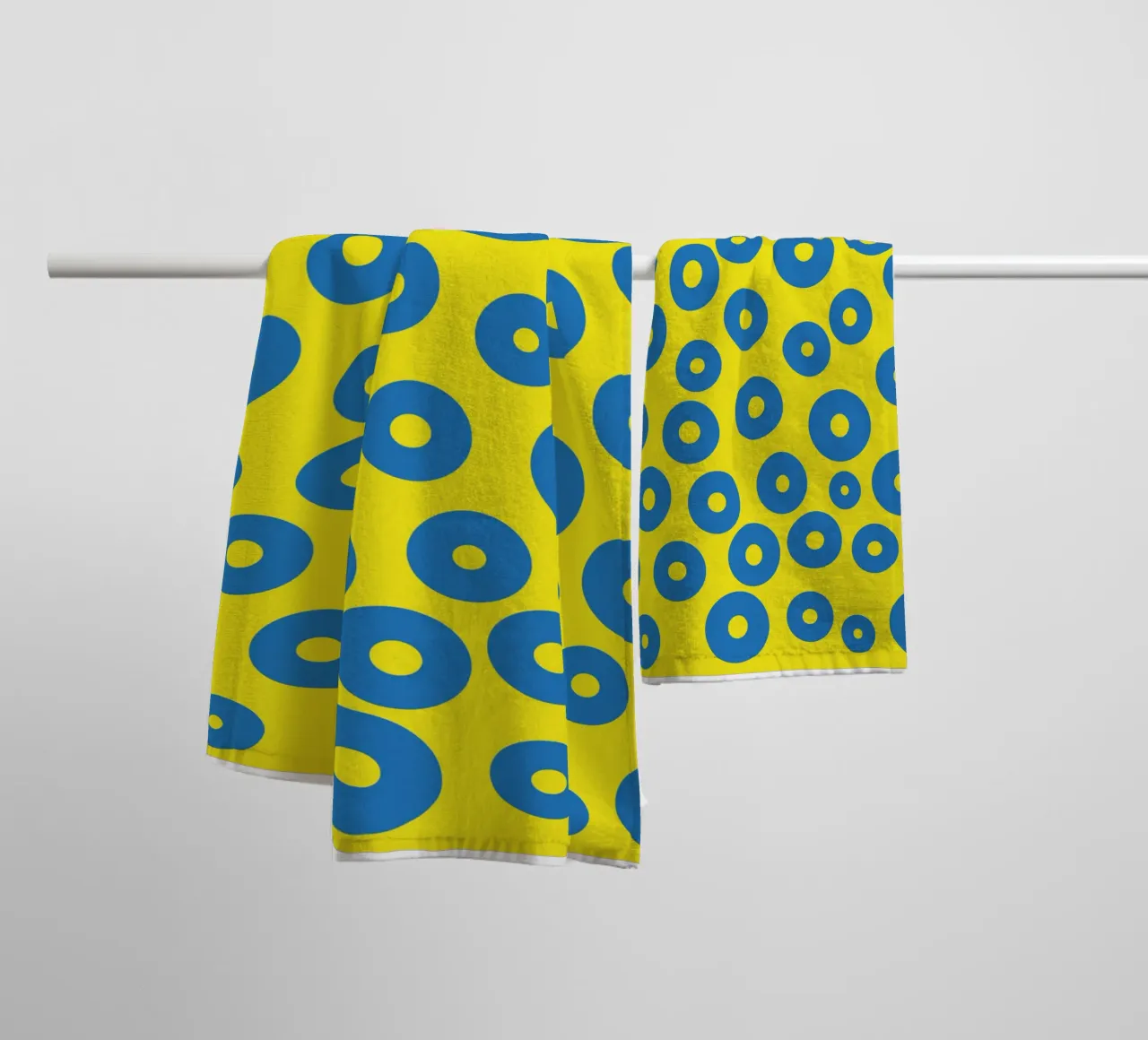 circle frog egg vector color towel by Plumpz