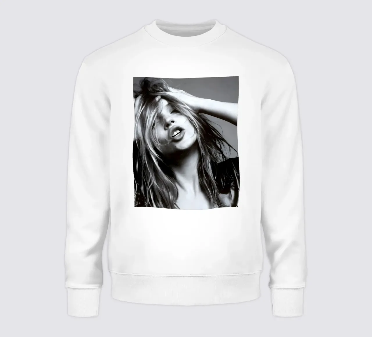 Kate Moss monocromatica felpa da vintage singer