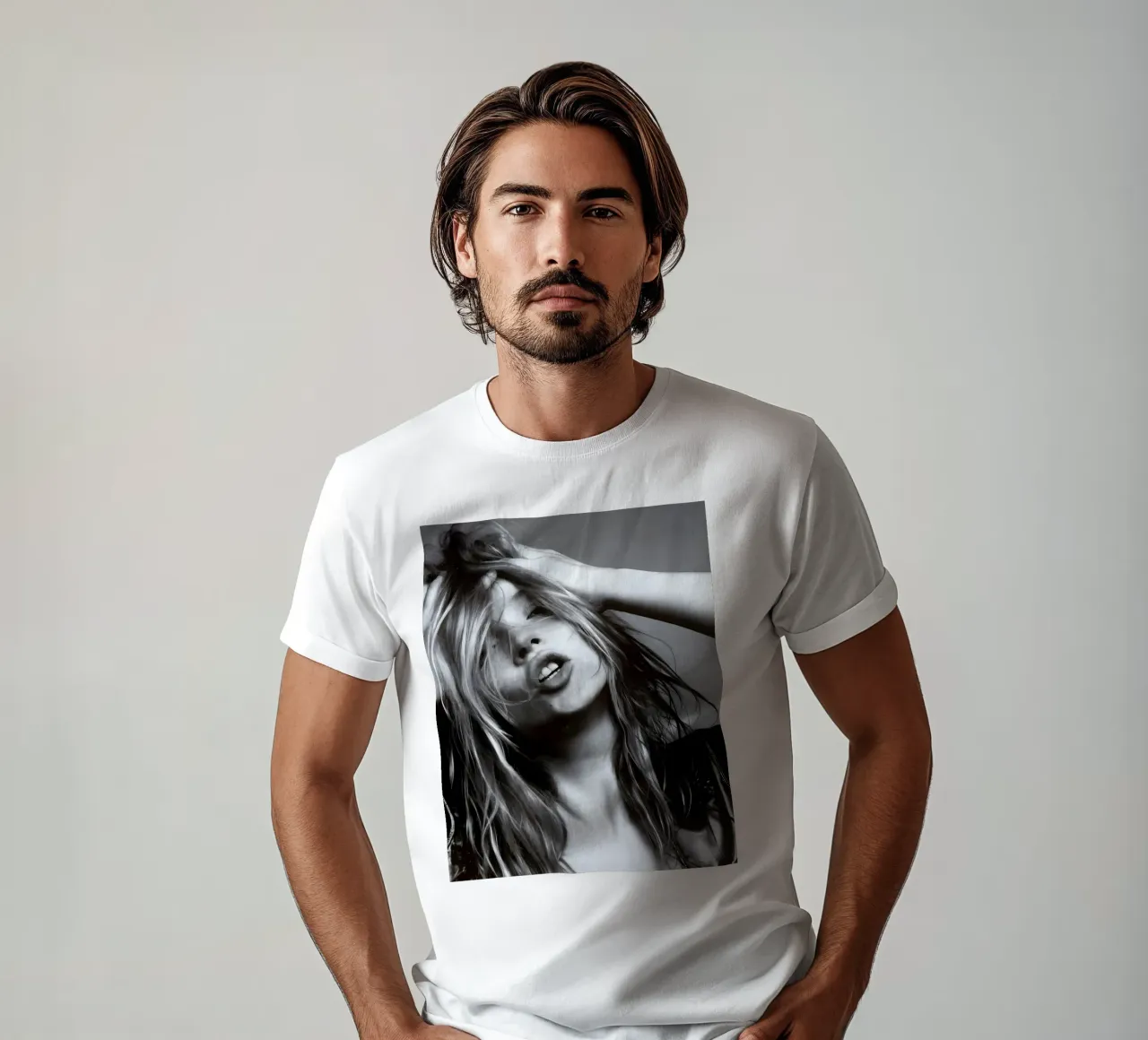 Kate Moss monocromatica t-shirt da vintage singer