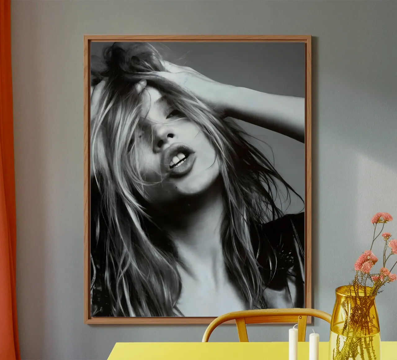 Kate Moss monocromatica alluminio dibond da vintage singer