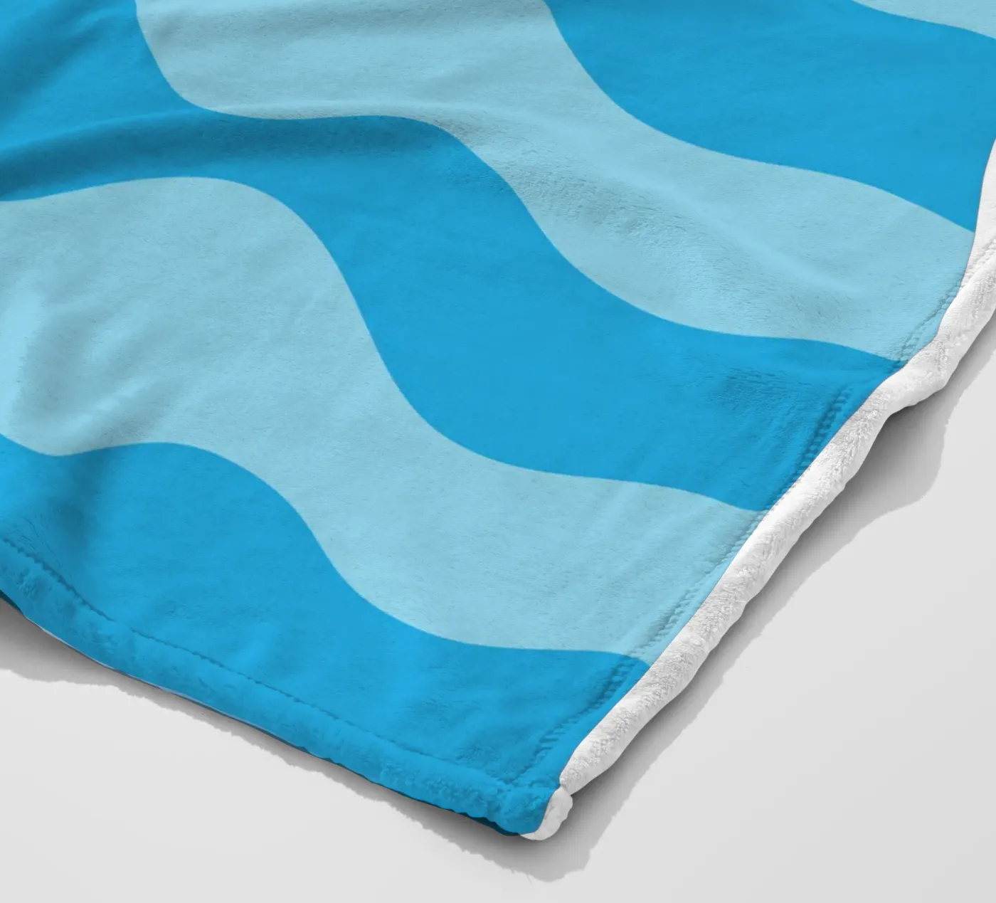 ocean color Fleecedecke von Plumpz